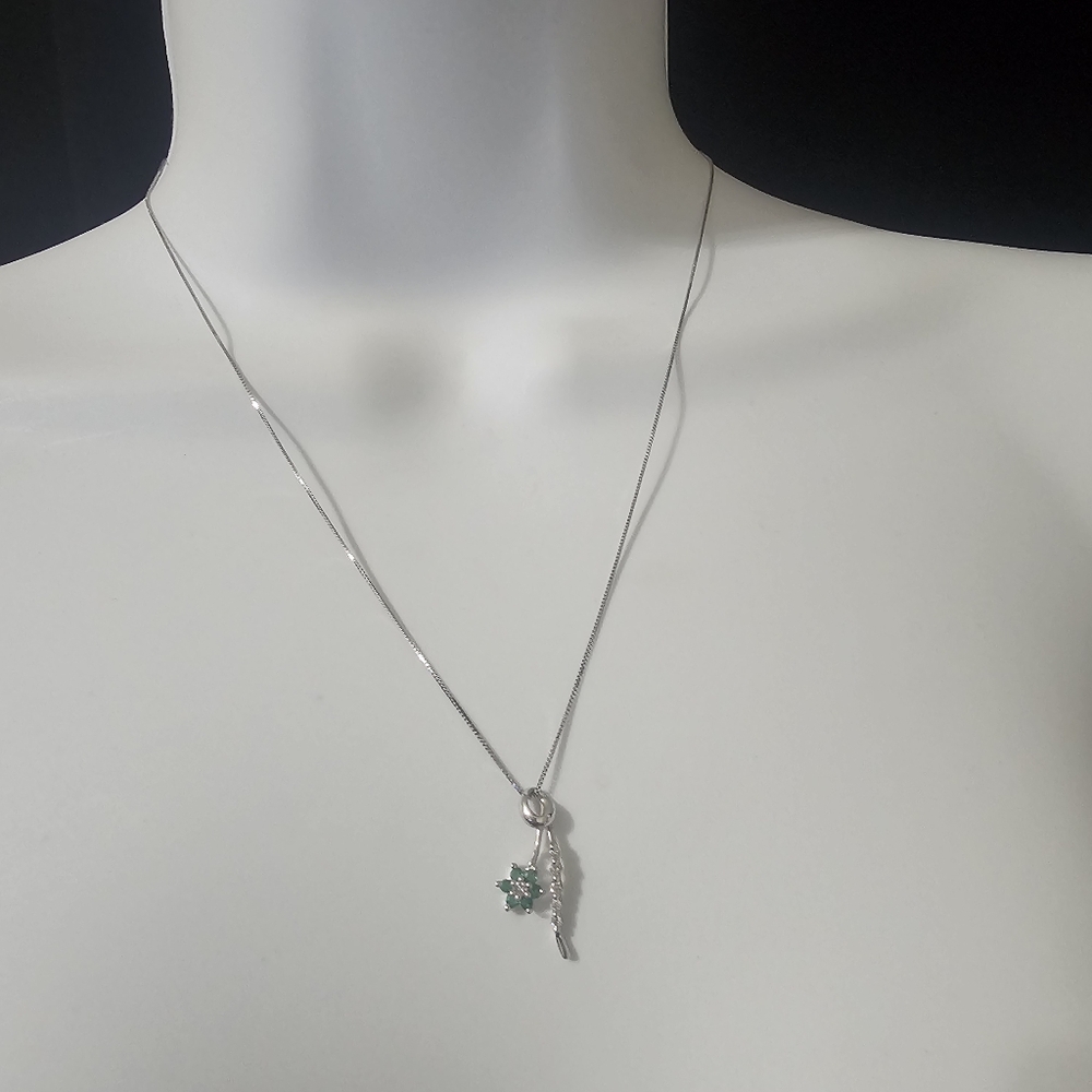 Elegant 14k Gold Emerald Diamond Necklace Pendant Necklace White Gold